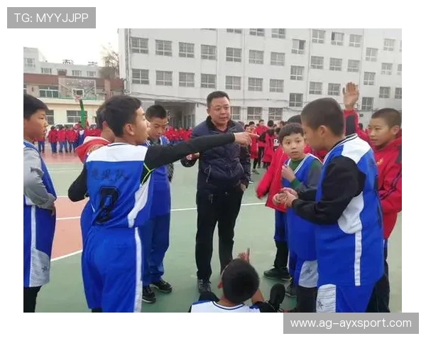 赛场外的故事：家庭、友谊与梦想的结合，赛场外作文800字